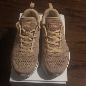 APL Techloom Pro Sneakers